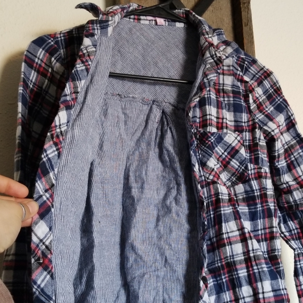 Plaid button up - Picture 4 of 4